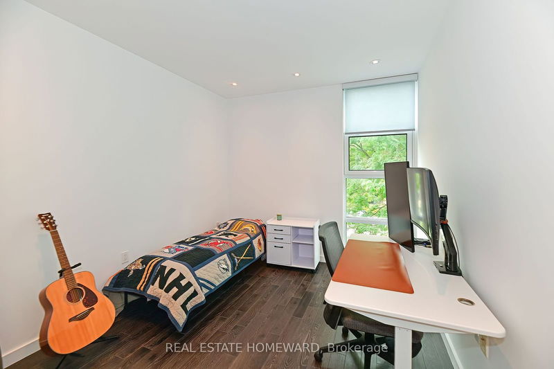 478 Melrose Ave  Toronto, M5M 1Z9 | Image 23