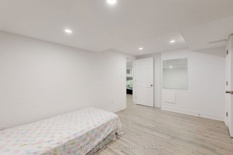 191 Maxome Ave  Toronto, M2M 3L1 | Image 32