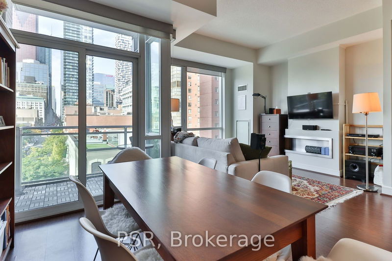  532 - 112 George St  Toronto, M5A 2M5 | Image 10