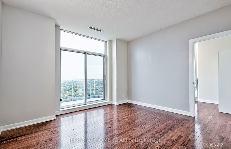 home for lease on PH107-5793 Yonge Street