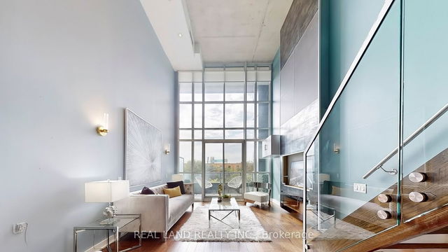 346 - 5 Hanna Avenue