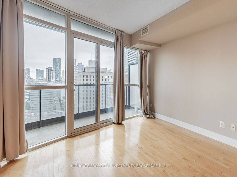  2108 - 21 Carlton St  Toronto, M5B 1L3 | Image 11