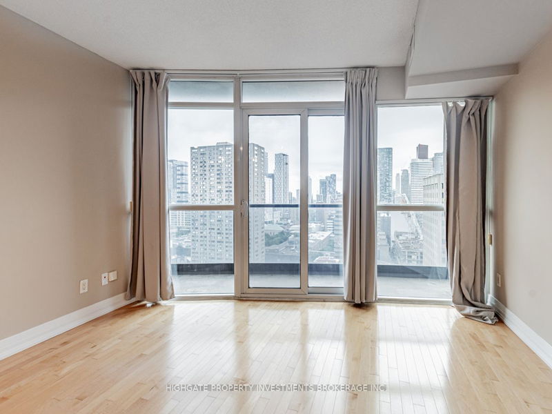  2108 - 21 Carlton St  Toronto, M5B 1L3 | Image 13