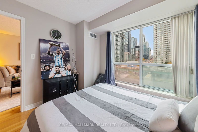  505 - 410 Queens Quay   Toronto, M5V 3T1 | Image 12