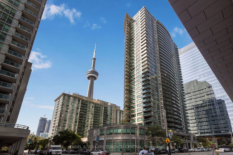  1003 - 30 Grand Trunk Crt  Toronto, M5J 3A4 | Image 1