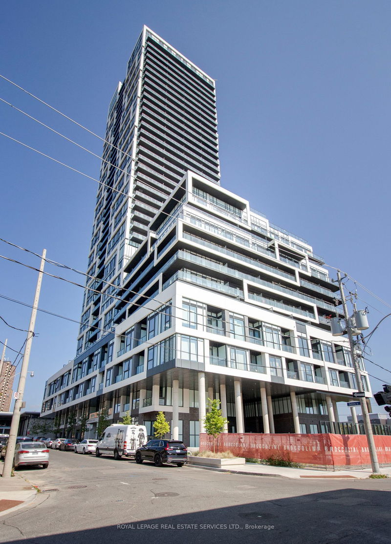 home for lease on 1207-5 Defries Street