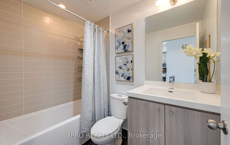  1602 - 105 George St  Toronto, M5A 0L4 | Image 24