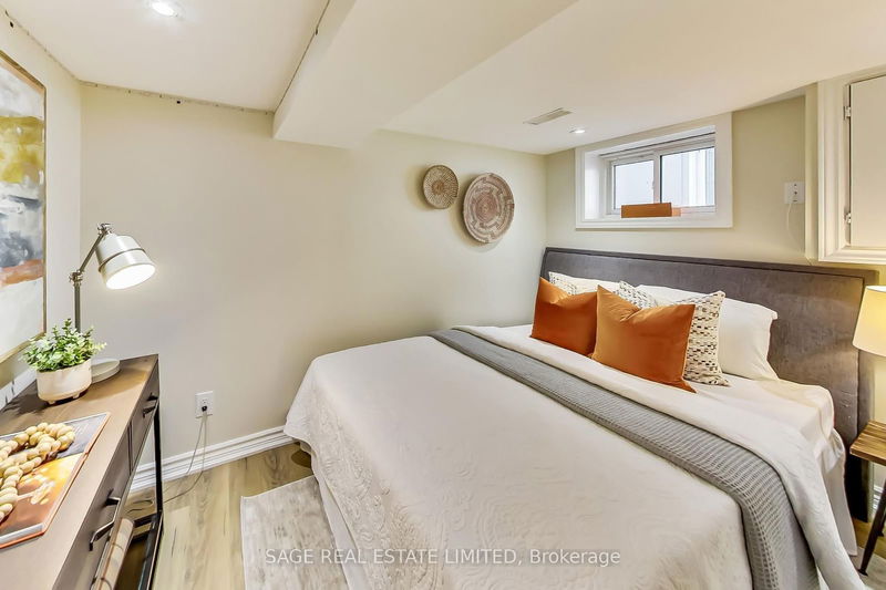 132 Rosewell Ave  Toronto, M4R 2A4 | Image 36