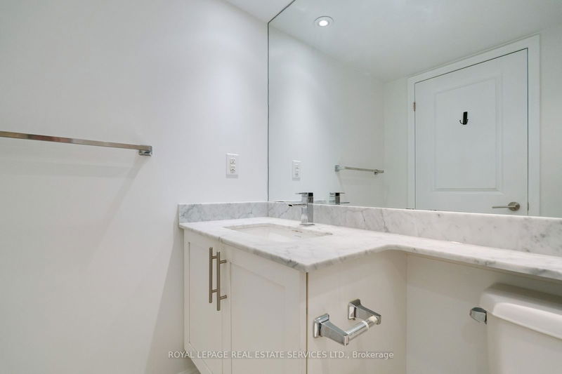  808 - 125 Western Battery Rd  Toronto, M6K 3R8 | Image 15