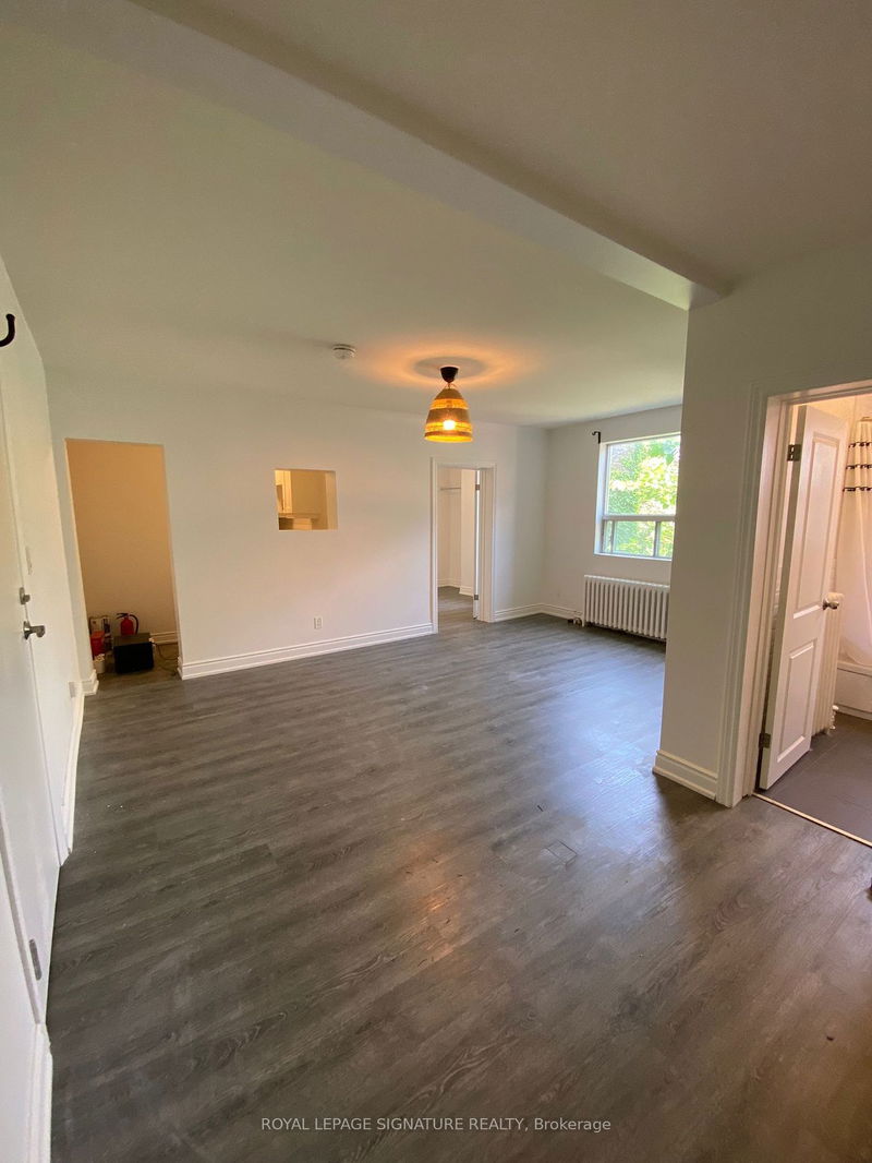 home for lease on 34-394 Dovercourt Road