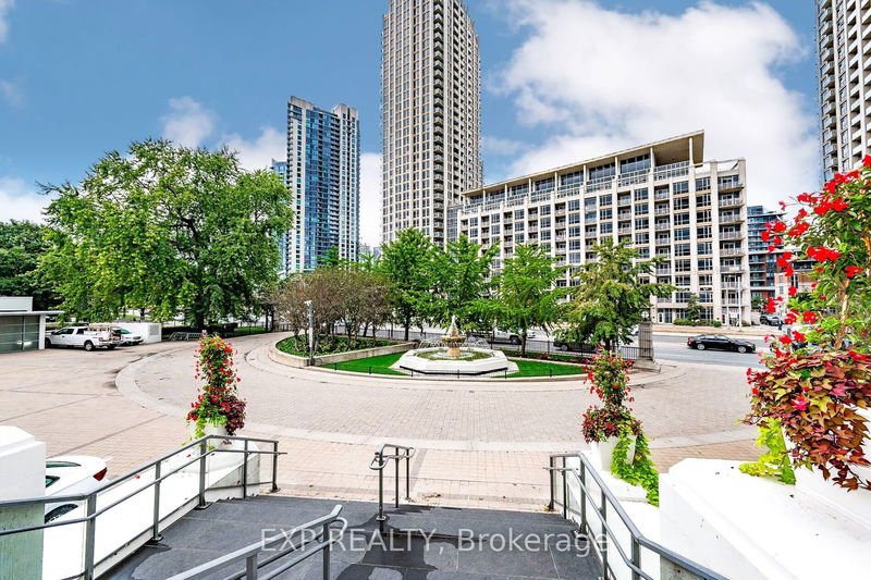  403 - 637 Lake Shore Blvd W Toronto, M5V 3J6 | Image 4