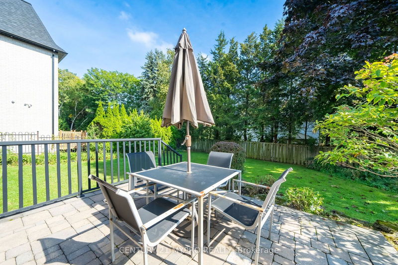 195 Banbury Rd  Toronto, M3B 3C6 | Image 32