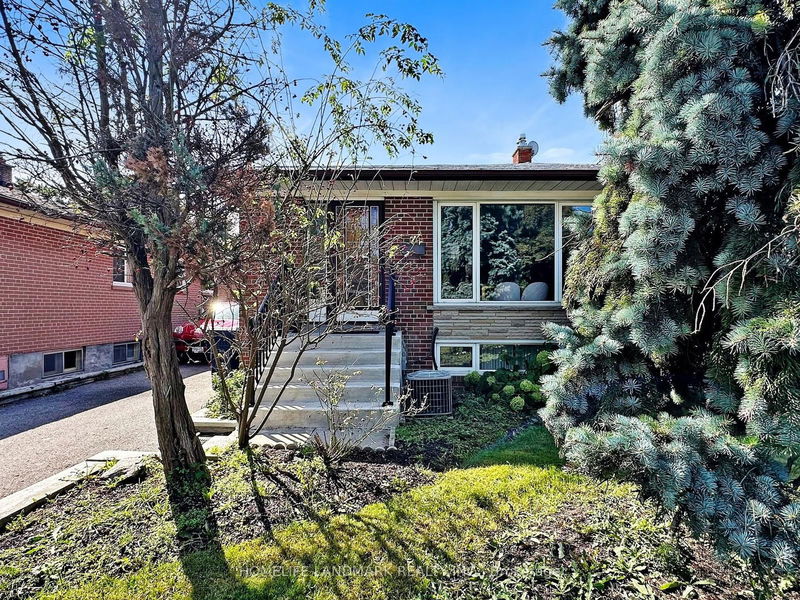 26 Roywood Dr  Toronto, M3A 2C6 | Image 1