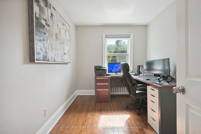 232 Fairlawn Ave  Toronto, M5M 1T1 | Image 23