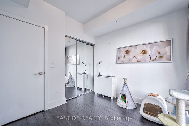  302 - 32 Davenport Rd  Toronto, M5R 0B5 | Image 20