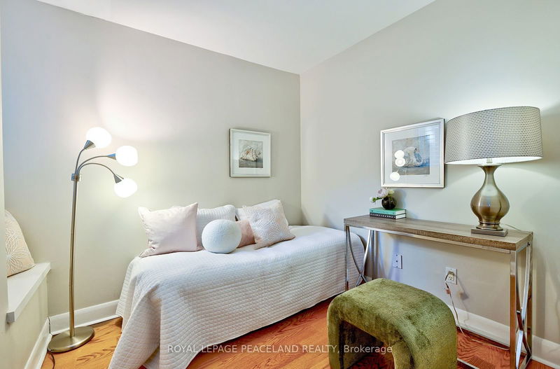  366 - 415 Jarvis St  Toronto, M4Y 3C1 | Image 17