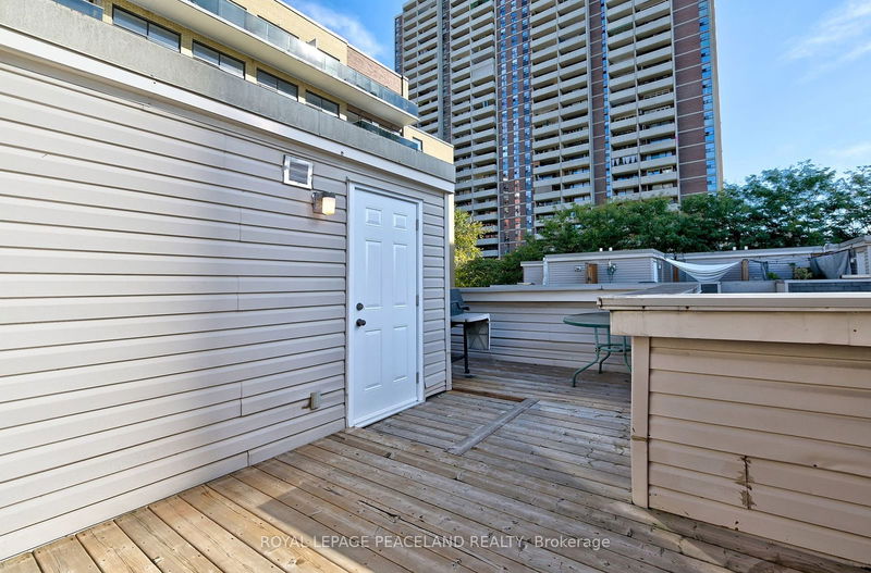  366 - 415 Jarvis St  Toronto, M4Y 3C1 | Image 21