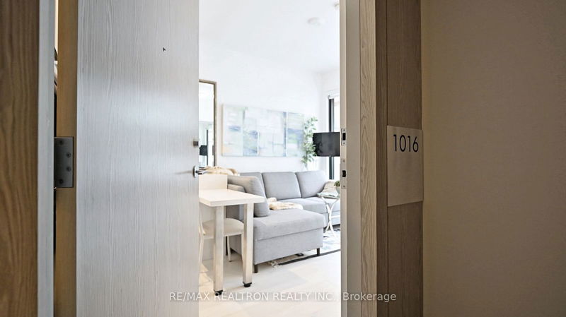  1016 - 215 Queen St W Toronto, M5V 0P5 | Image 7