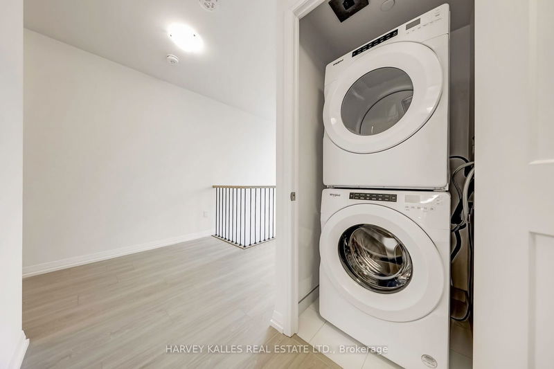  TH109 - 25 Holly St  Toronto, M4S 0E3 | Image 23