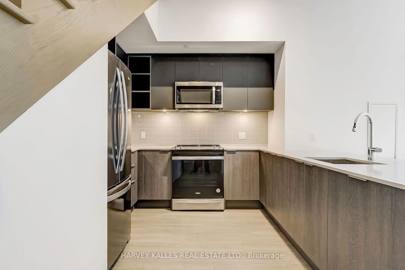  TH109 - 25 Holly St  Toronto, M4S 0E3 | Image 3