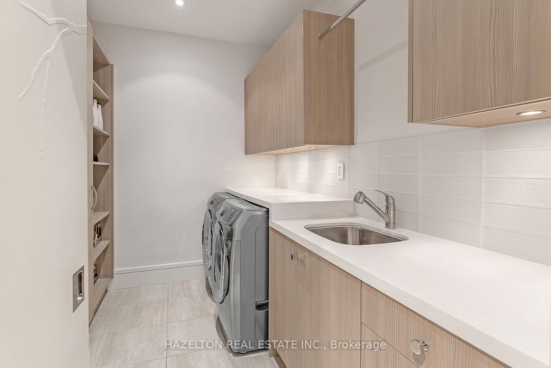 9 Parkwood Ave  Toronto, M4V 2W9 | Image 35