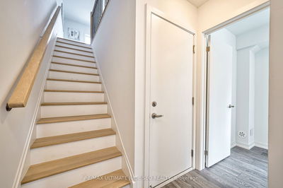 27 SPRUCE PINES Cres, Toronto - Victoria Village image-0-3