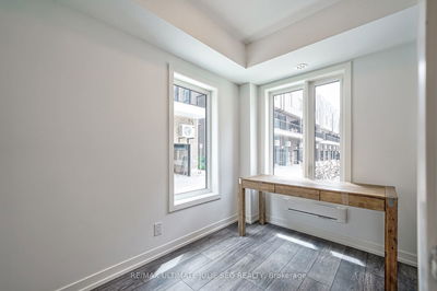 27 SPRUCE PINES Cres, Toronto - Victoria Village image-0-4
