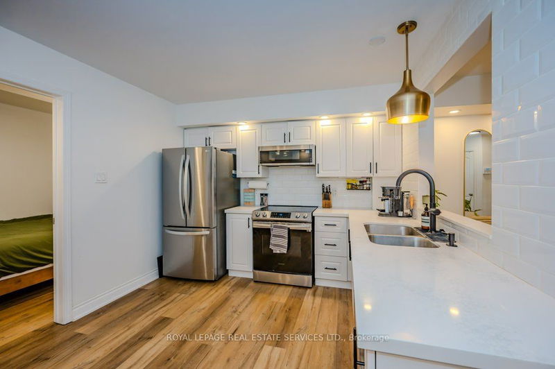  521 - 10 Douro St  Toronto, M6K 3M4 | Image 11