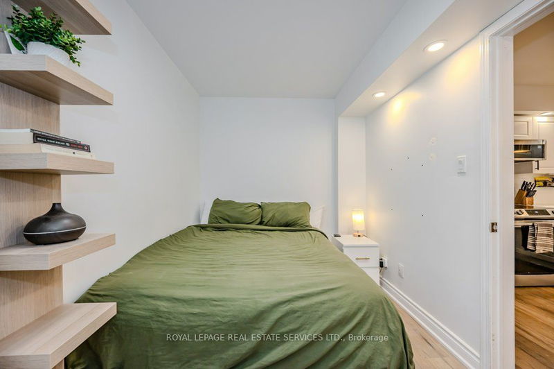  521 - 10 Douro St  Toronto, M6K 3M4 | Image 16