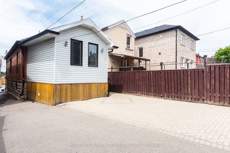 485 Lauder Ave  Toronto, M6E 3J3 | Image 30