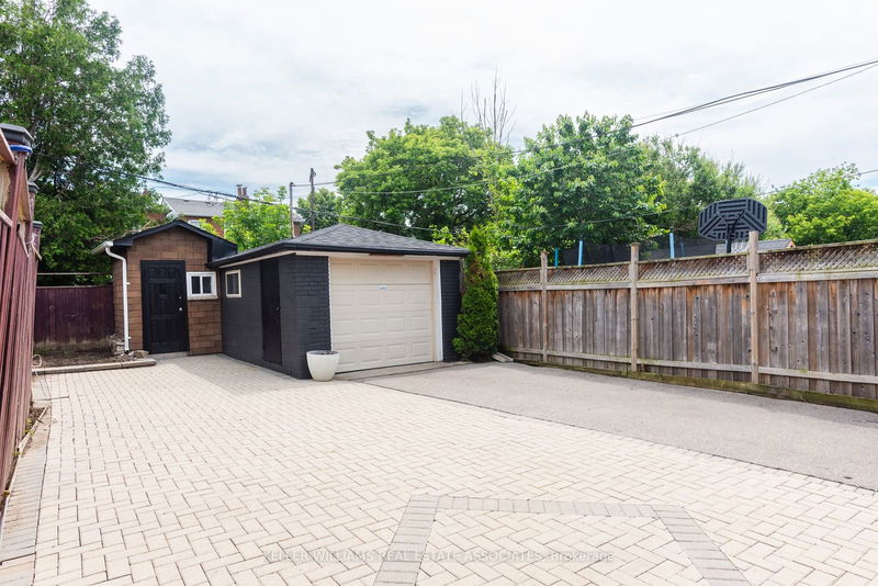 485 Lauder Ave  Toronto, M6E 3J3 | Image 32