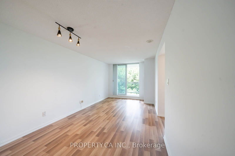  603 - 398 Eglinton Ave E Toronto, M4P 3H8 | Image 2