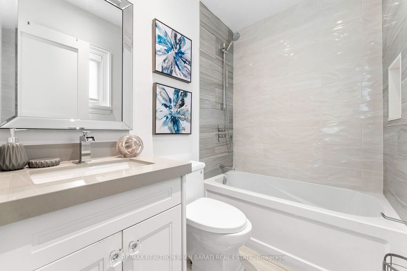 279 Betty Ann Dr  Toronto, M2R 1A9 | Image 29