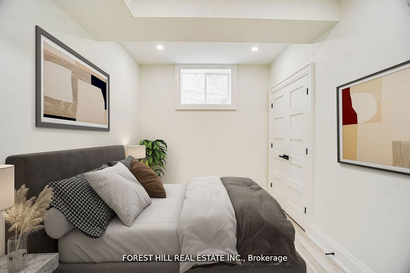 home for lease on Lower-215 Euclid Avenue