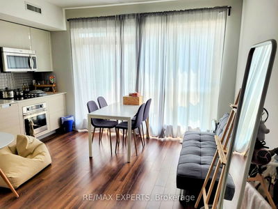Unit 502 — 210 Simcoe St, Toronto - University image-0-2
