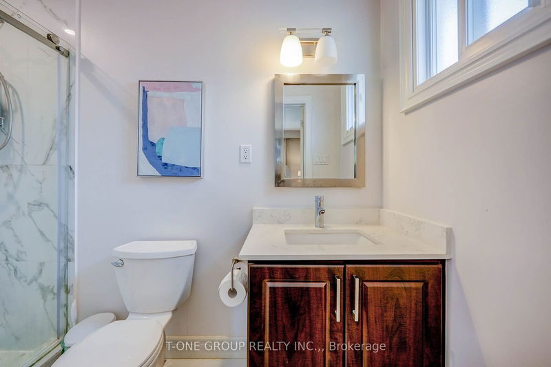 25 Greenyards Dr  Toronto, M2M 2R7 | Image 21