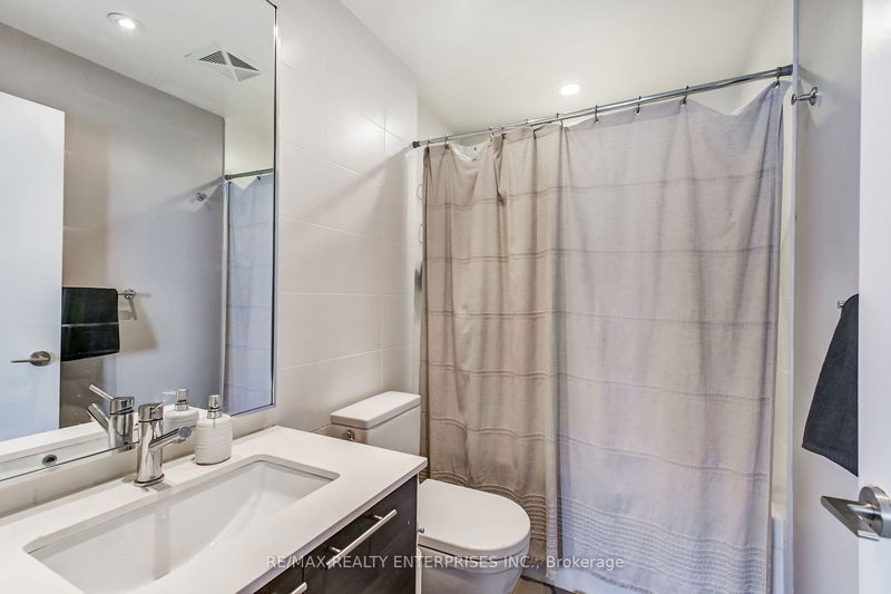  1413 - 1 Market St  Toronto, M5E 0A2 | Image 32