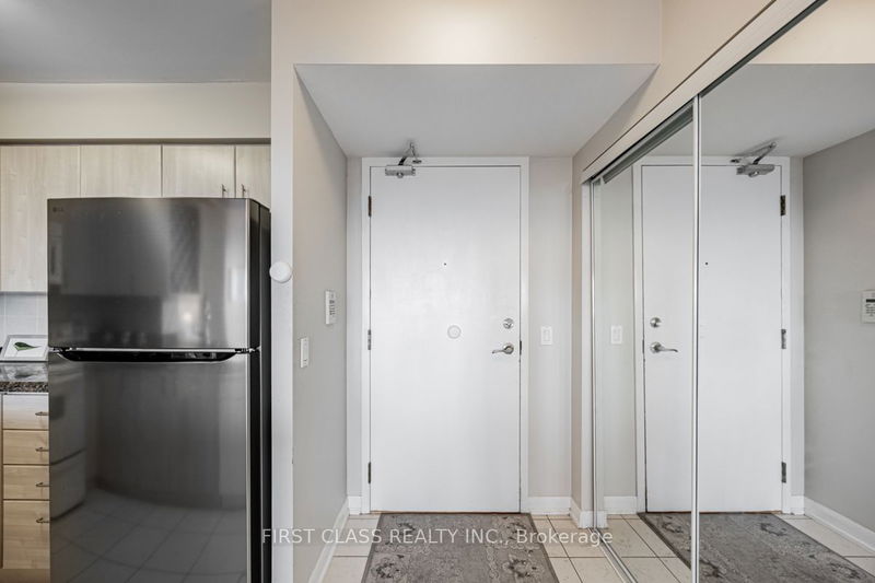  3202 - 4968 Yonge St  Toronto, M2N 7G9 | Image 3