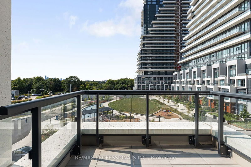  320 - 30 Inn On The Park Dr  Toronto, M3C 0P7 | Image 15