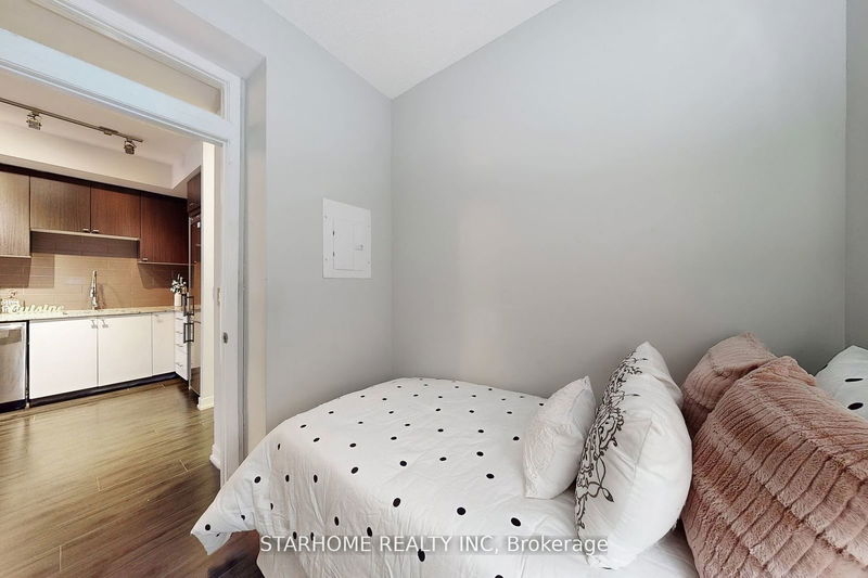  402 - 18 Rean Dr  Toronto, M2K 1H3 | Image 16