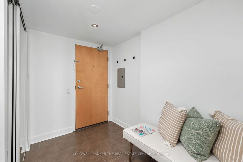  712 - 77 Lombard St  Toronto, M5C 3E1 | Image 22