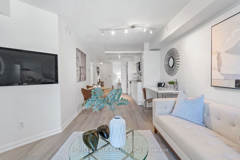  652 - 111 Elizabeth St  Toronto, M5G 1P7 | Image 14