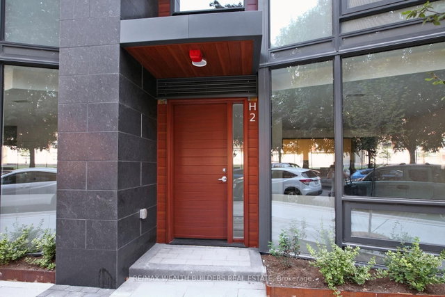 Th02 - 85 Wood Street