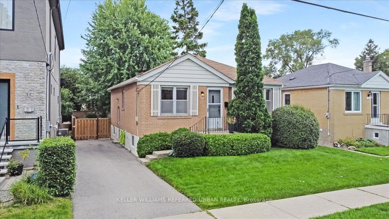 227 Patricia Ave  Toronto, M2M 1J7 | Image 1