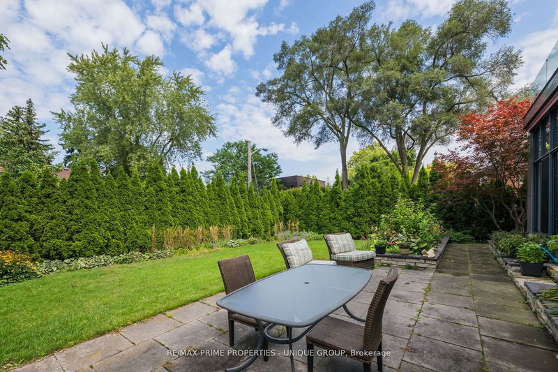 326 Joicey Blvd  Toronto, M5M 2W1 | Image 37