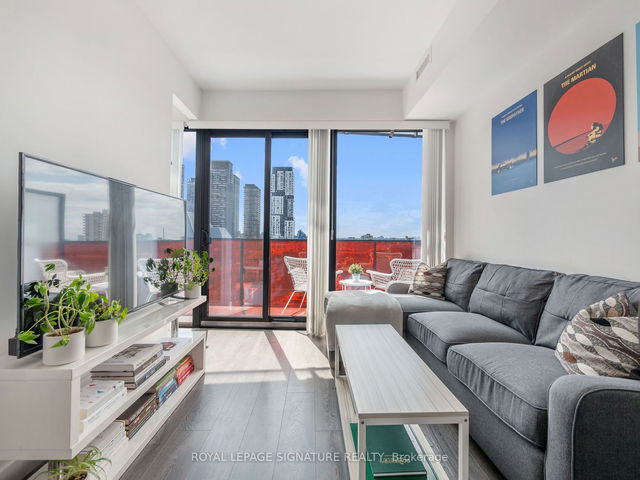 1302 - 215 Queen Street W