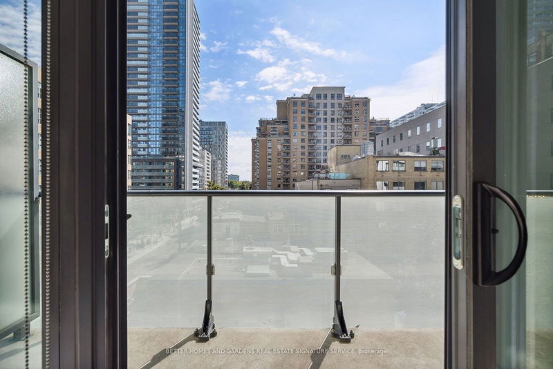  515 - 161 Roehampton Ave  Toronto, M4P 0C8 | Image 19