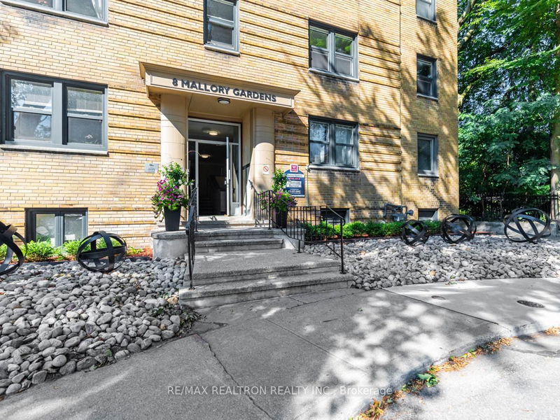 home for lease on 2-1 Mallory Gdns