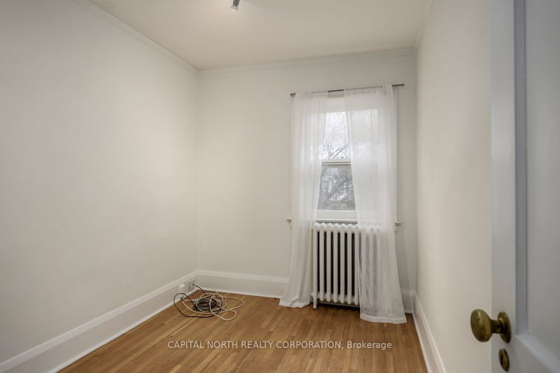 63 Glengarry Ave  Toronto, M5M 1C8 | Image 18