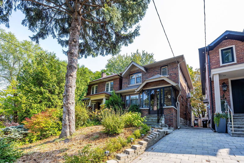 home for lease on 15 Mcnairn Avenue